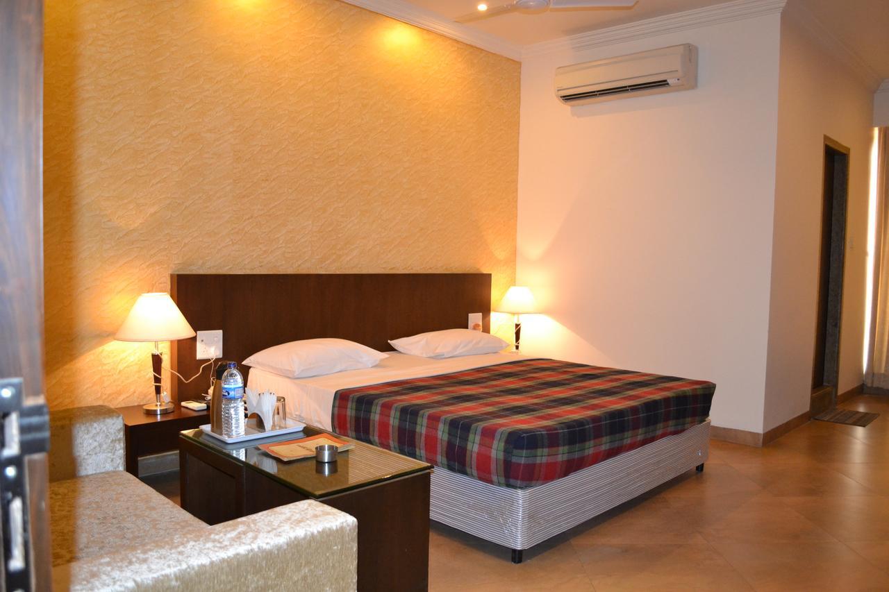 Hotel Ashish International Bhilai Zimmer foto